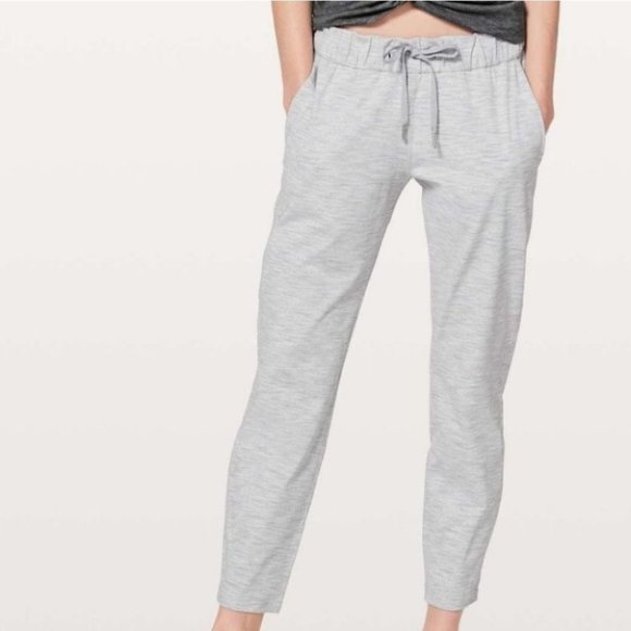 lululemon athletica Pants - Lululemon on the fly trouser pants stripes grey white size 6
